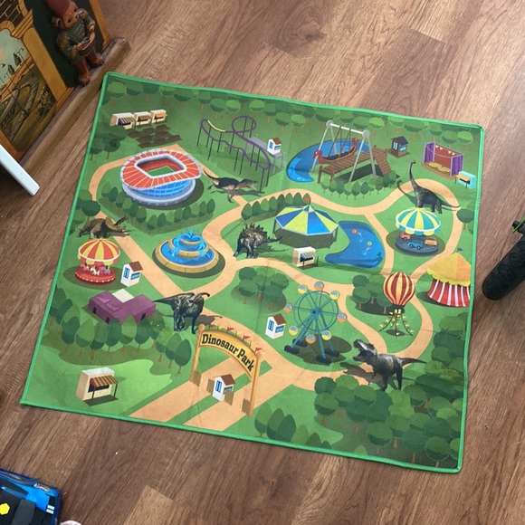 LARGE 🔆🌴summer break🌈🔆 kids MYSTERY BOX - Picture 2 of 2